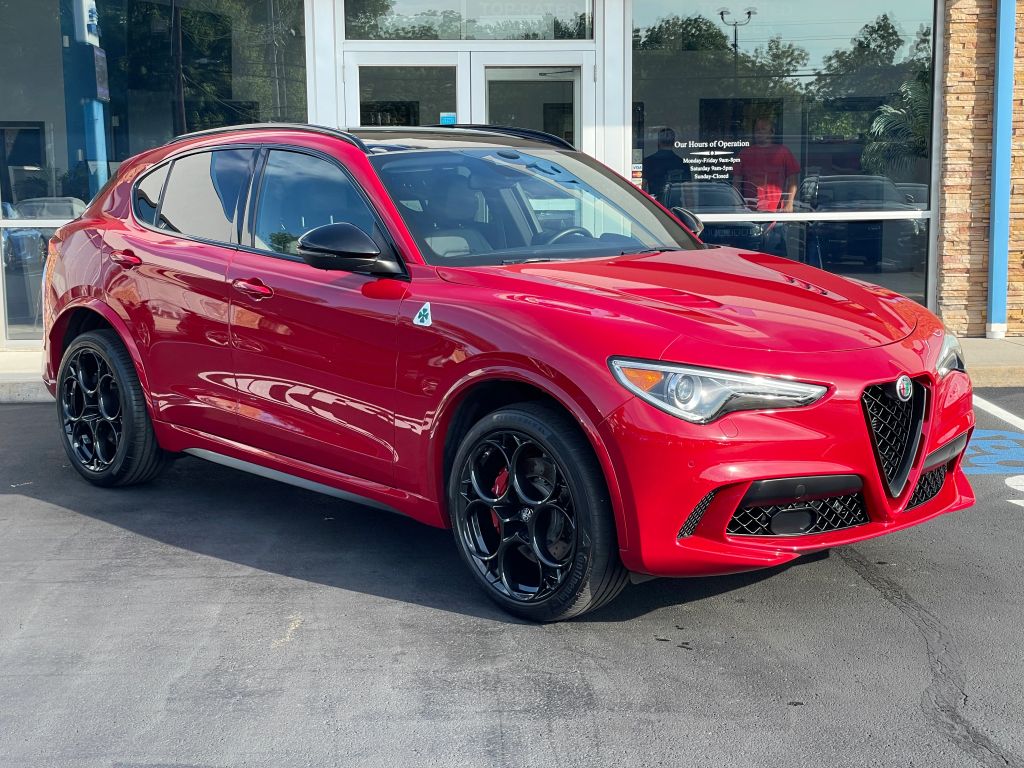 2022 Alfa Romeo Stelvio